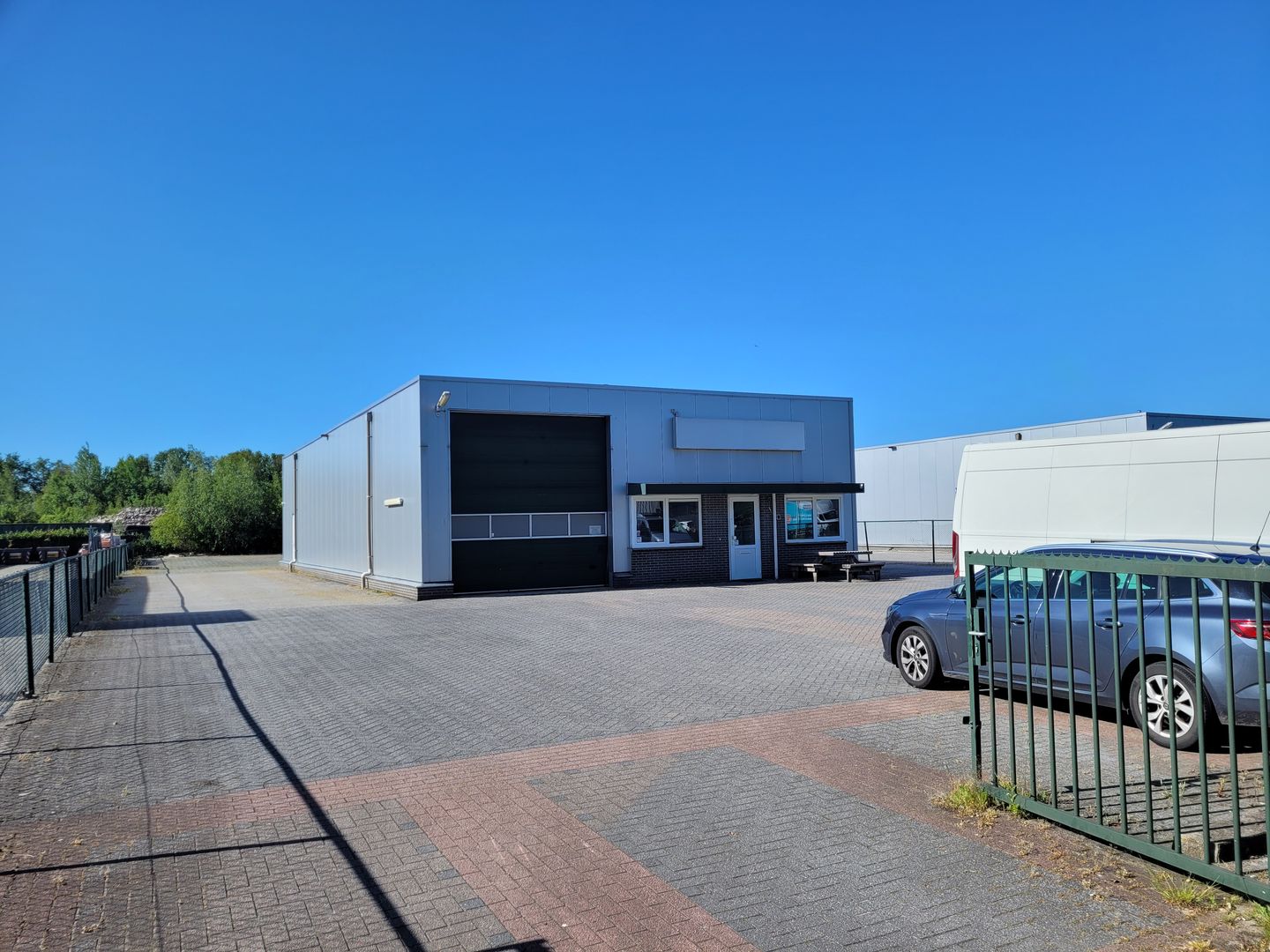 Bekijk foto 2 van Europaweg 3-b