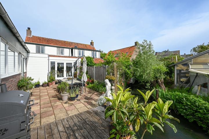 Tussenwoning te koop: Drechtdijk 53, De Kwakel