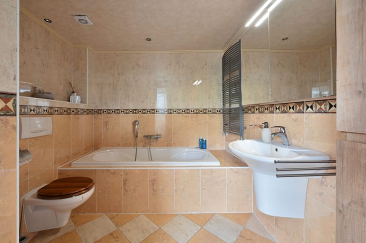 Tussenwoning te koop: Drechtdijk 53, De Kwakel