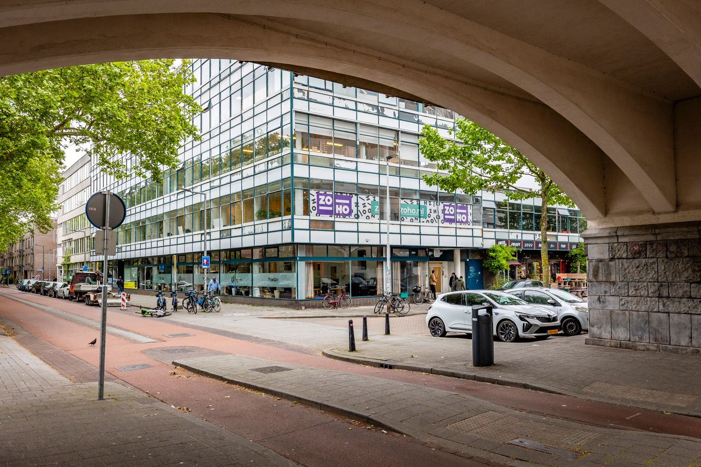 Bekijk foto 2 van Vijverhofstraat 47