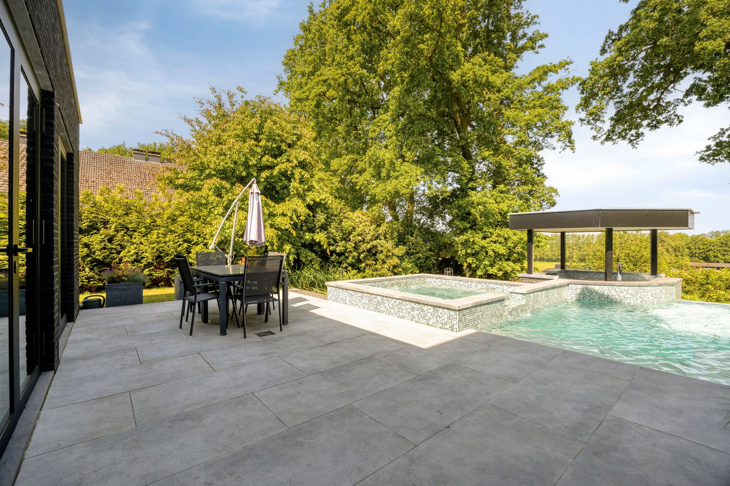 Modern High-End Villa with Private Wellness Pool and Panoramic Landscape Views — 50