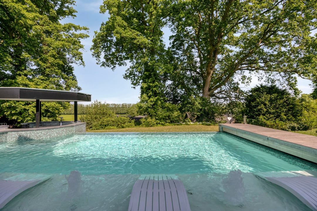 Modern High-End Villa with Private Wellness Pool and Panoramic Landscape Views — 53