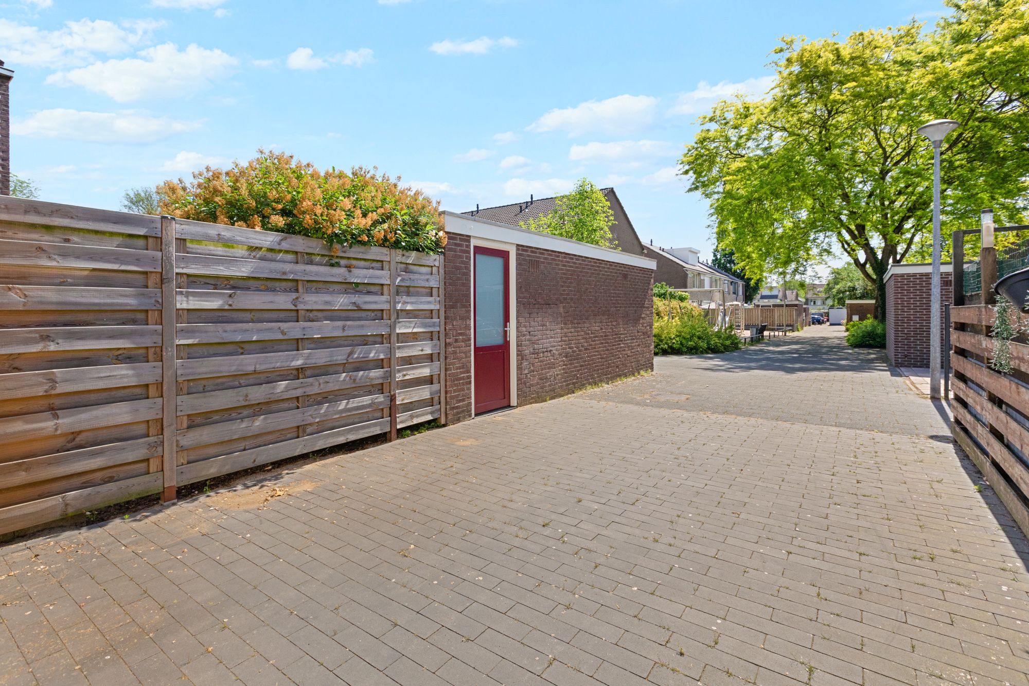 Well-maintained Terraced House in Green Doetinchem with Driveway — 9