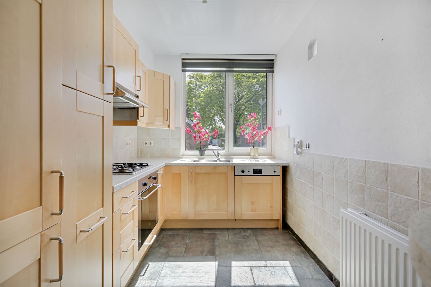Well-maintained Terraced House in Green Doetinchem with Driveway — 14