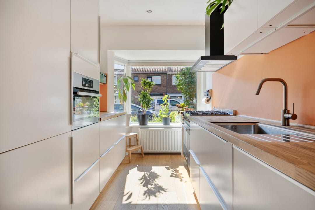 Photo 8 of Haagdoornstraat 40