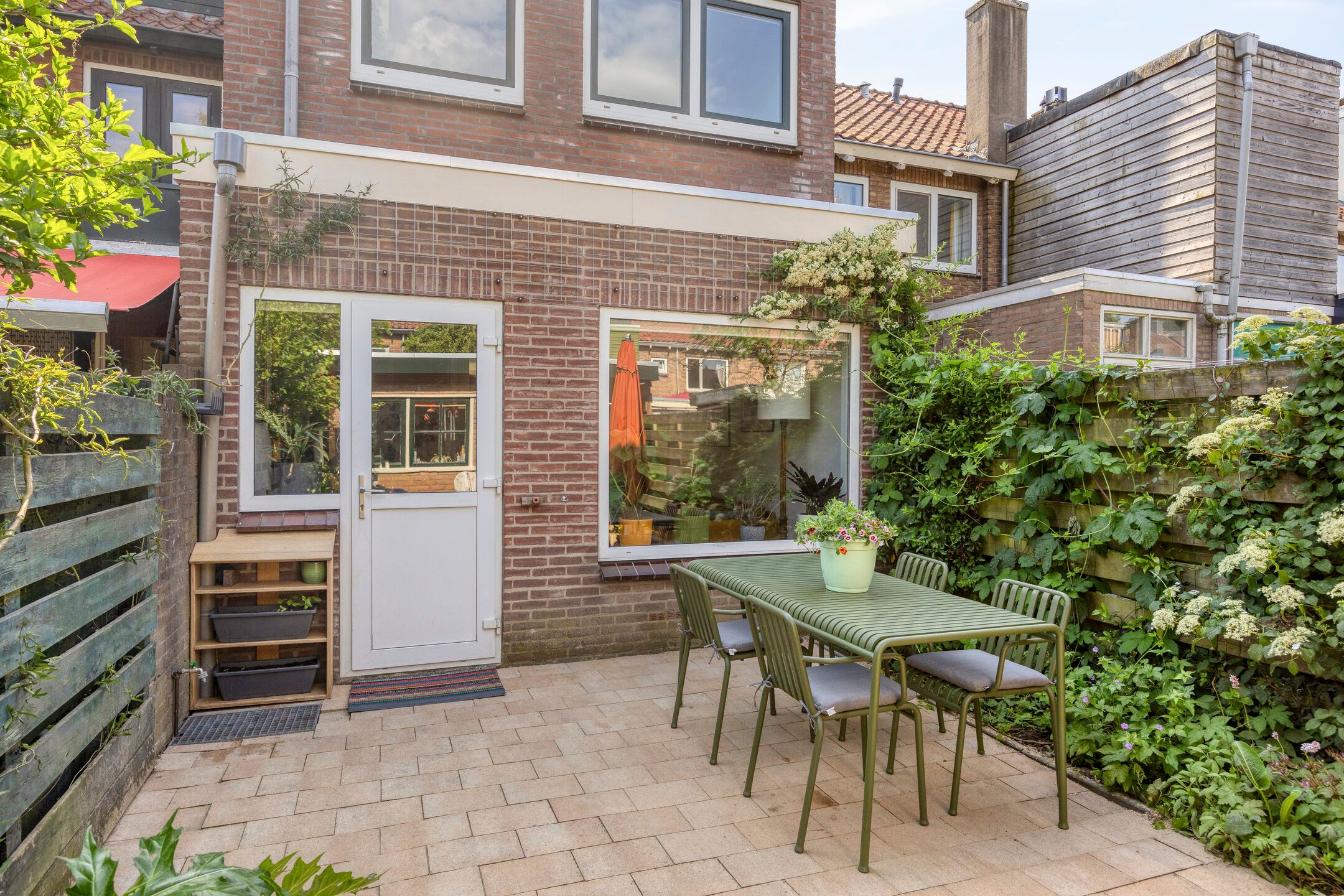 Photo 12 of Haagdoornstraat 40