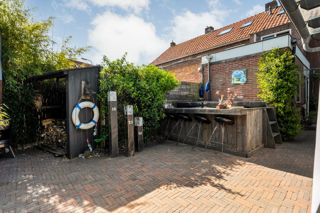 Photo 61 of Zuiderwalstraat 8