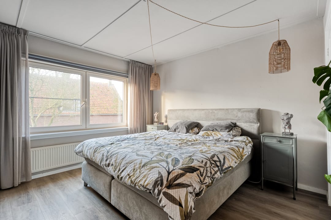 Photo 38 of Zuiderwalstraat 8