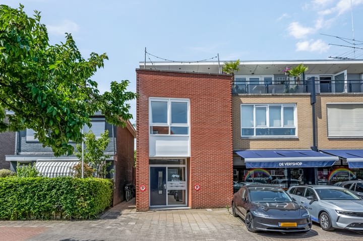 Photo 4 of De Savornin Lohmanstraat 2-E