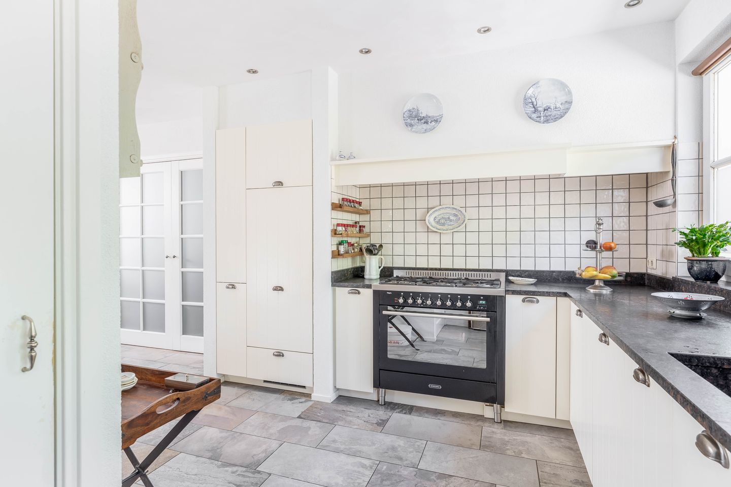Characterful Semi-Detached Home with Spacious South-Facing Garden in Quiet Location — 19