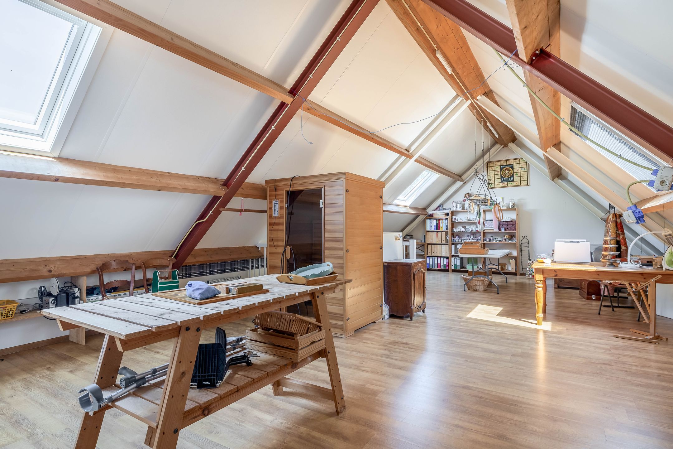 Characterful Semi-Detached Home with Spacious South-Facing Garden in Quiet Location — 27
