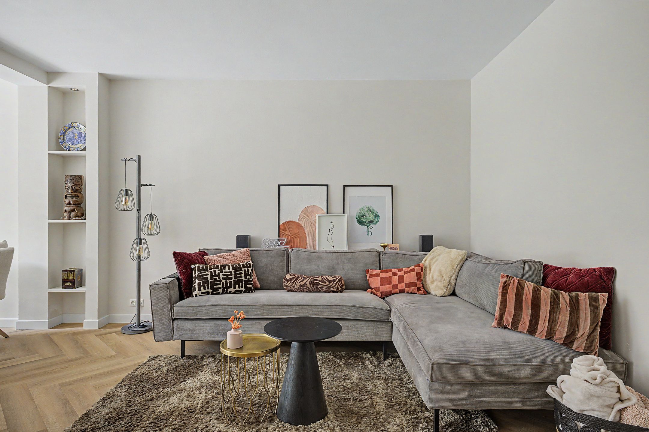 Spacious Modern Family Home with Extended Living Space and Private Garden — 12