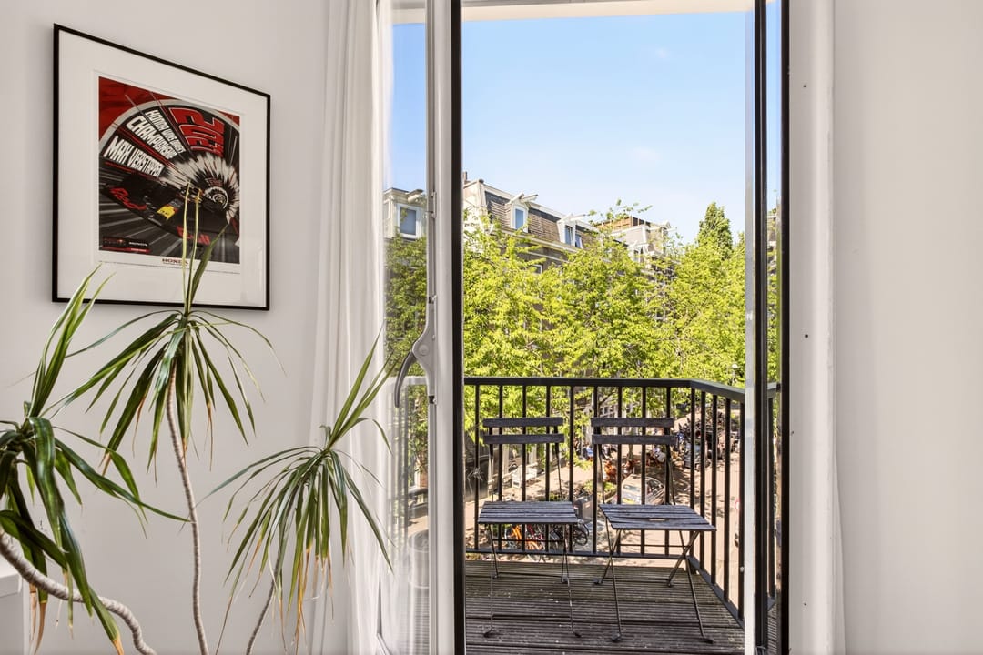 Spacious and Light Corner Apartment on Freehold Land in Amsterdam De Pijp — 22