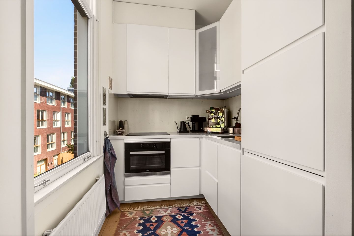 Spacious and Light Corner Apartment on Freehold Land in Amsterdam De Pijp — 10