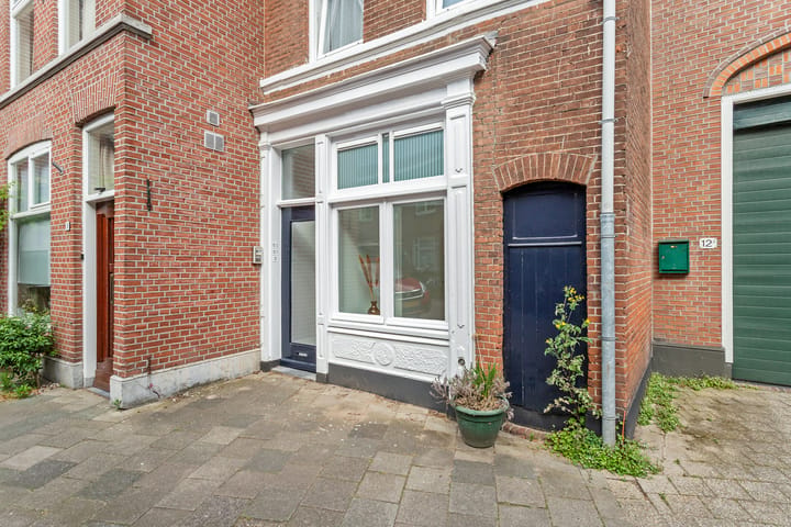 Photo 4 of Oudwijkerveldstraat 12