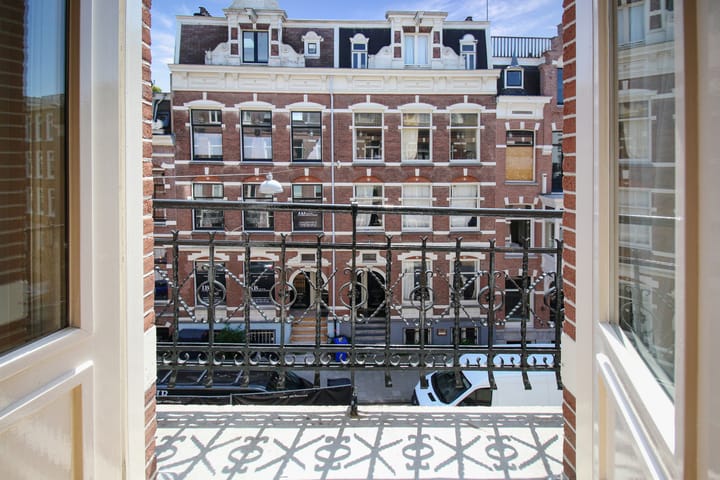 Foto 4 van Van Eeghenstraat 20-2