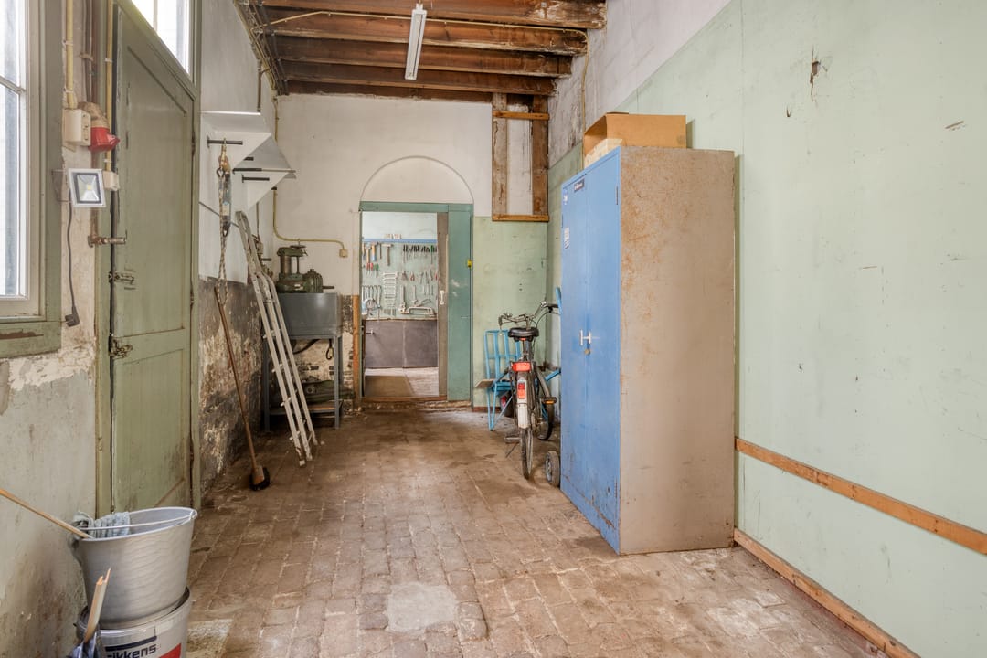 Historic Monumental Ensemble with Former Shop and Workshop in Bergen op Zoom Center — 56