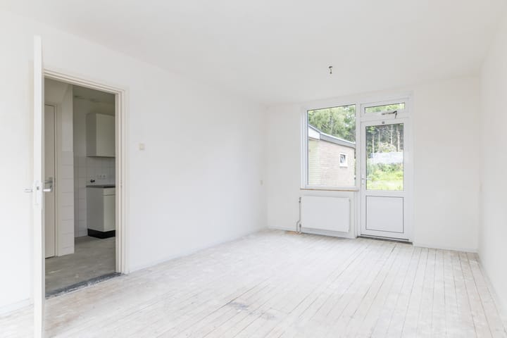 Photo 5 of Irenestraat 18