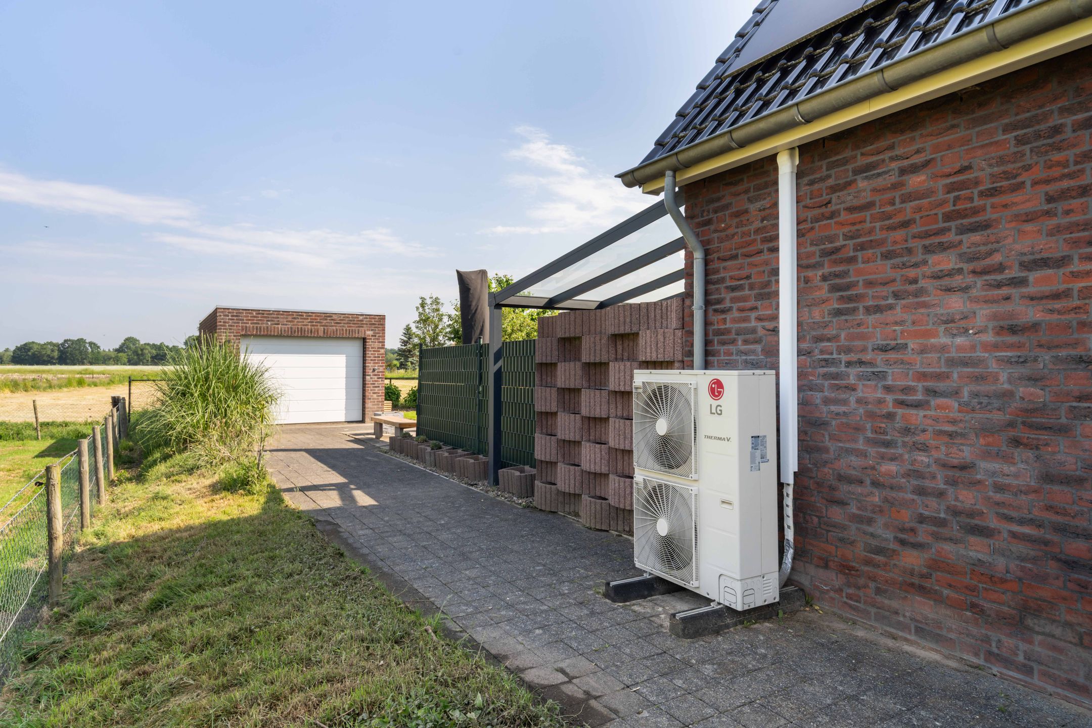 Photo 54 of In het Veld 6-B