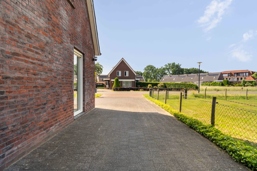 Photo 56 of In het Veld 6-B