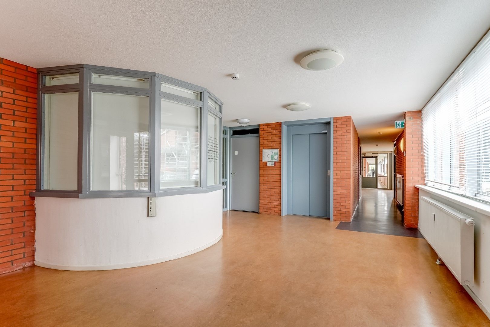 Light Apartment with Water View and Balcony in Rozenstaete — 9