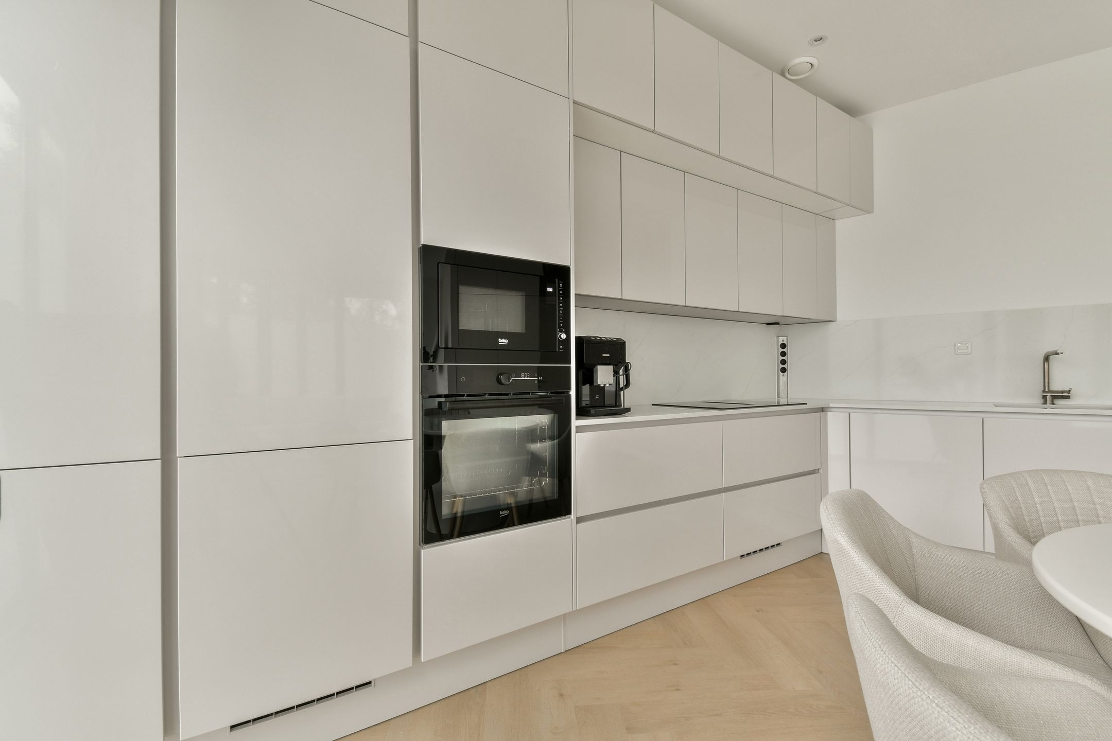 Photo 12 of Troelstralaan 211