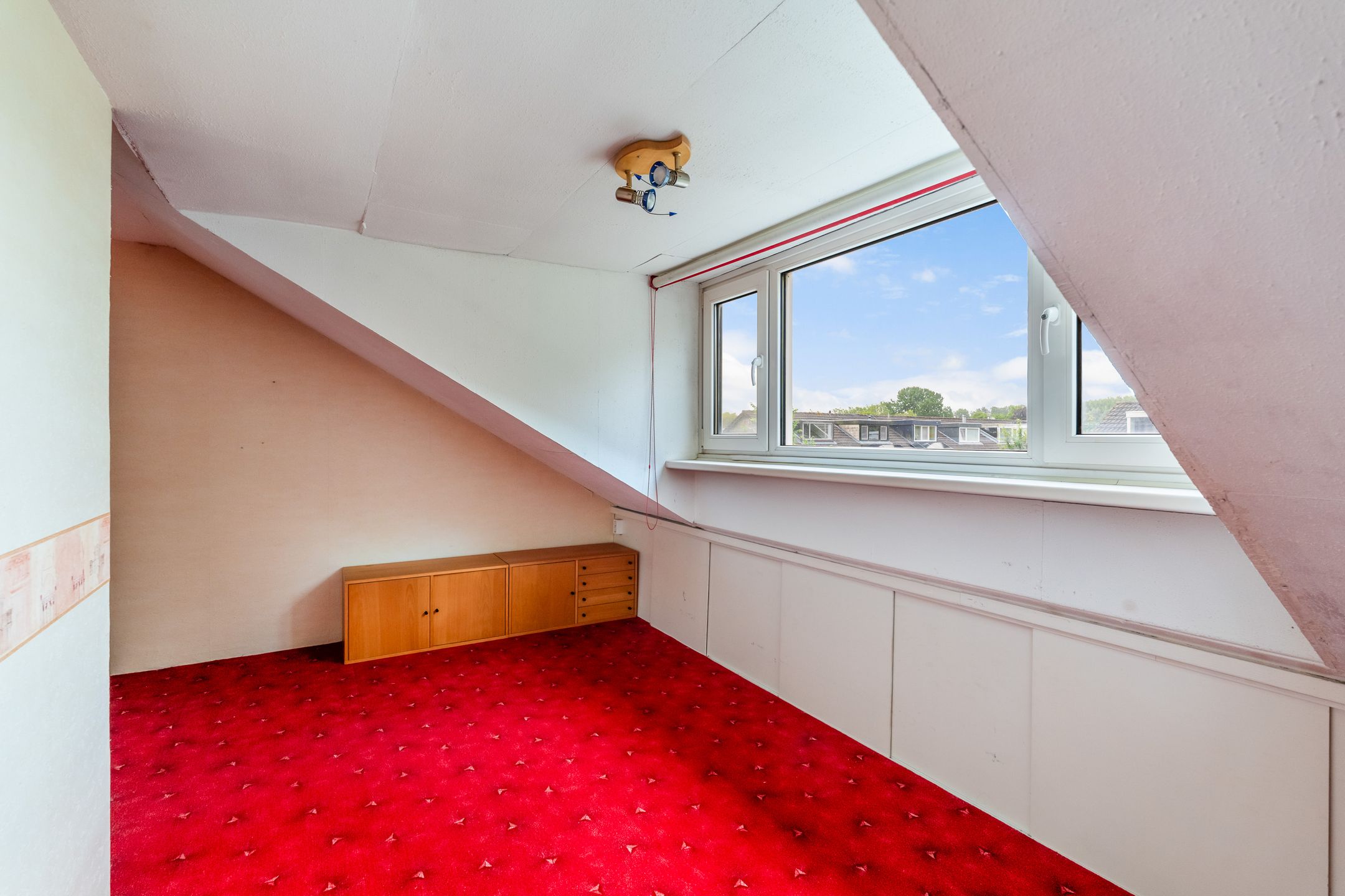 Spacious Family Home with Deep Garden Near Westerpark — 33