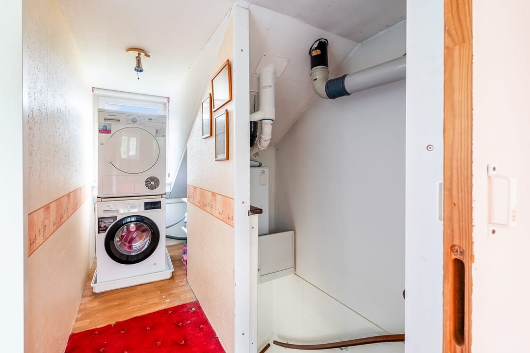 Spacious Family Home with Deep Garden Near Westerpark — 31