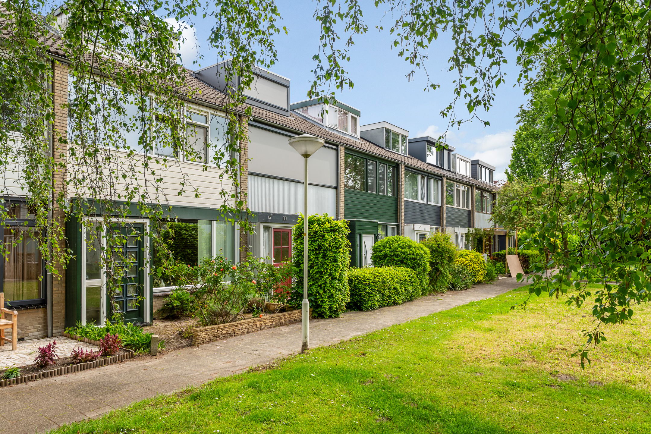 Spacious Family Home with Deep Garden Near Westerpark — 51