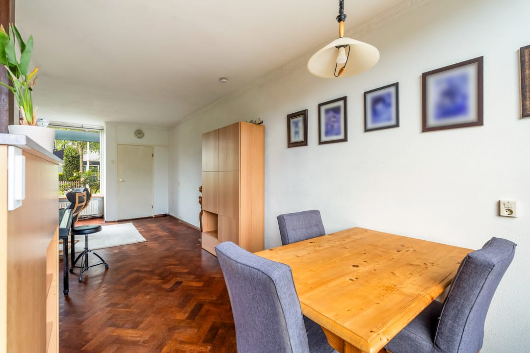 Spacious Family Home with Deep Garden Near Westerpark — 17
