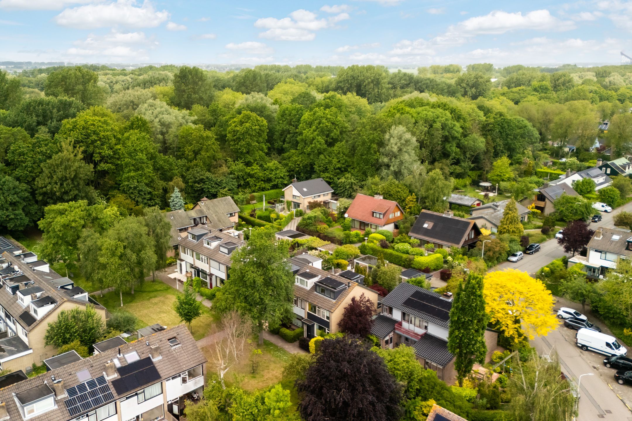 Spacious Family Home with Deep Garden Near Westerpark — 57