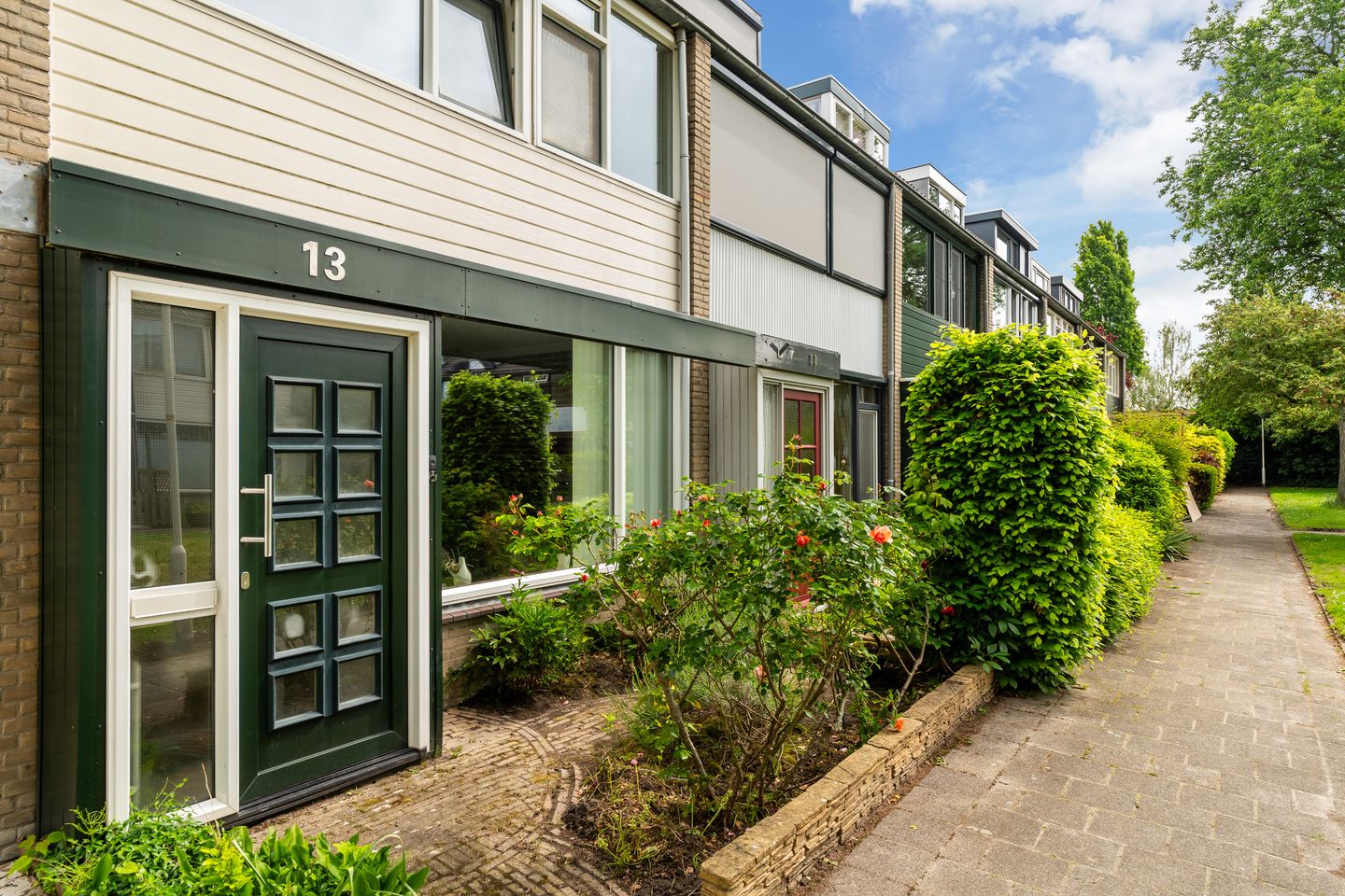 Spacious Family Home with Deep Garden Near Westerpark — 49