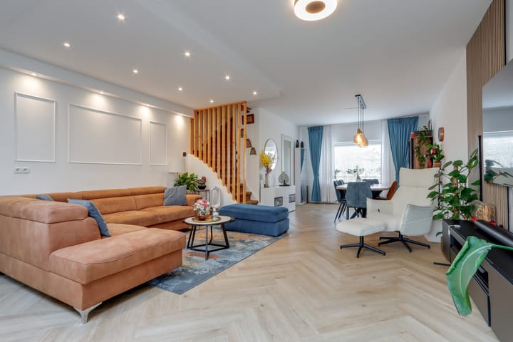 Tussenwoning te koop: Söderblomstraat 262, Hoofddorp