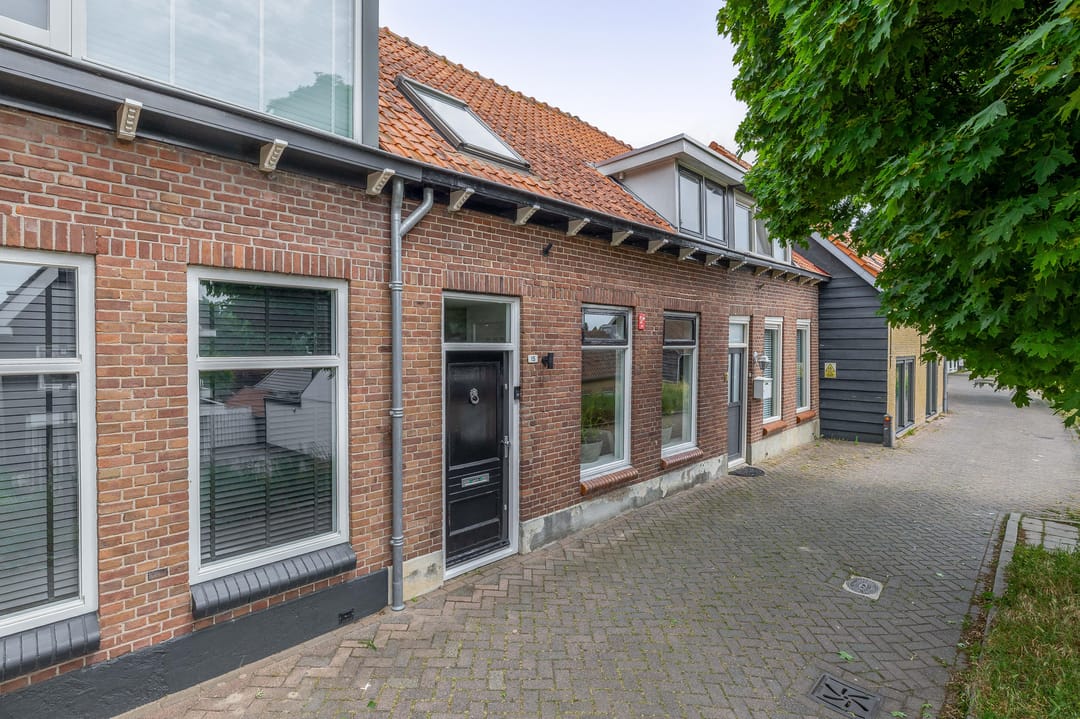 Foto 1 van Damstraat 15