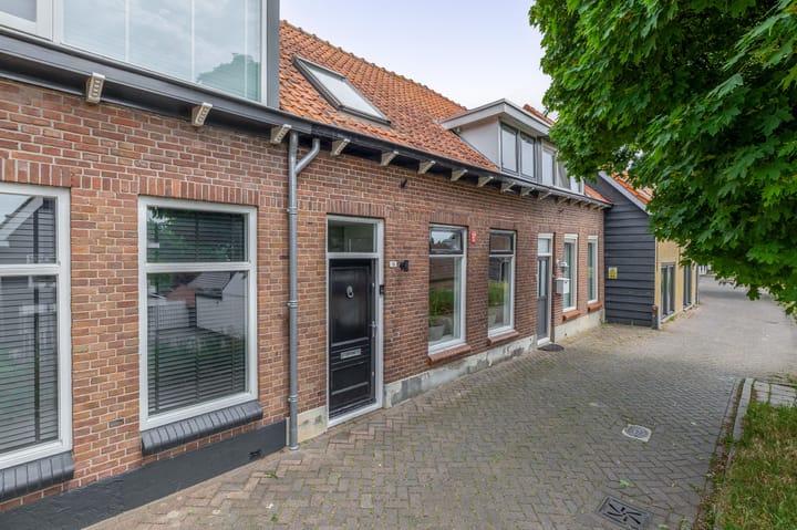 Damstraat 15