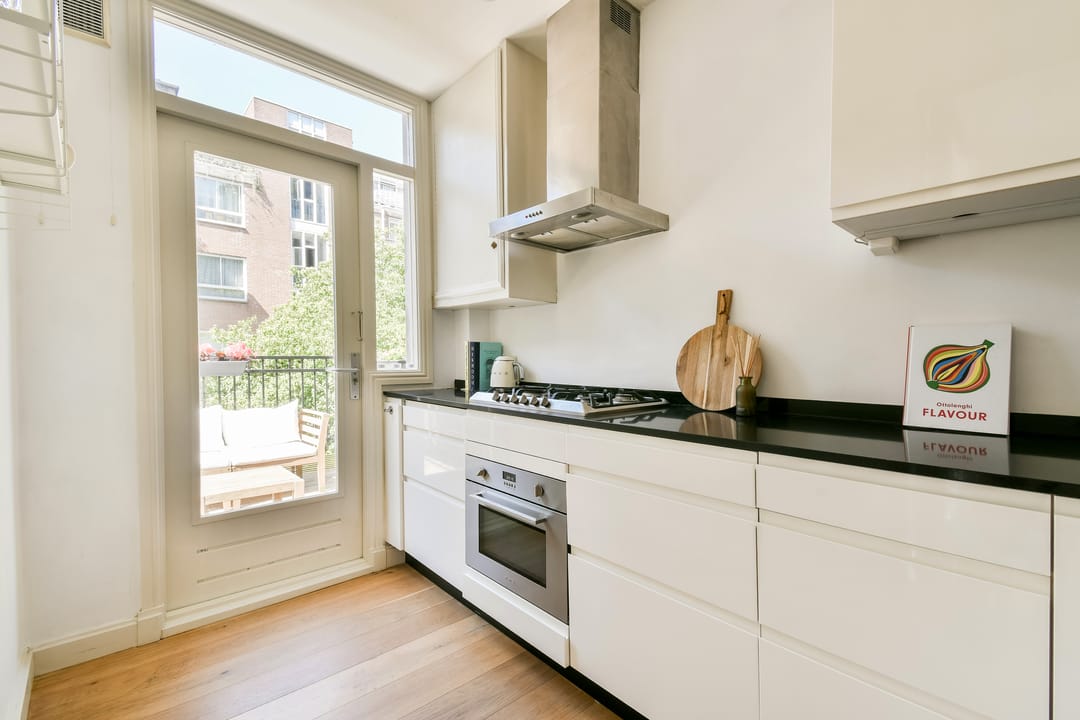 Stylish Oud-West Apartment with Two Terraces on Freehold Land — 11