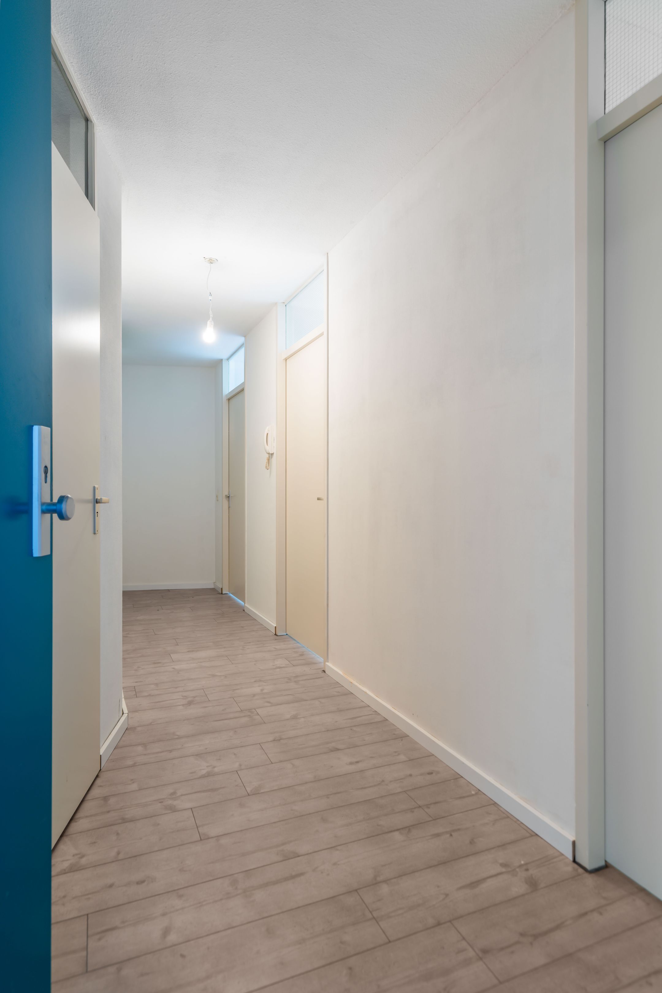 Spacious Apartment with Balcony and Private Parking in Central Weert — 12
