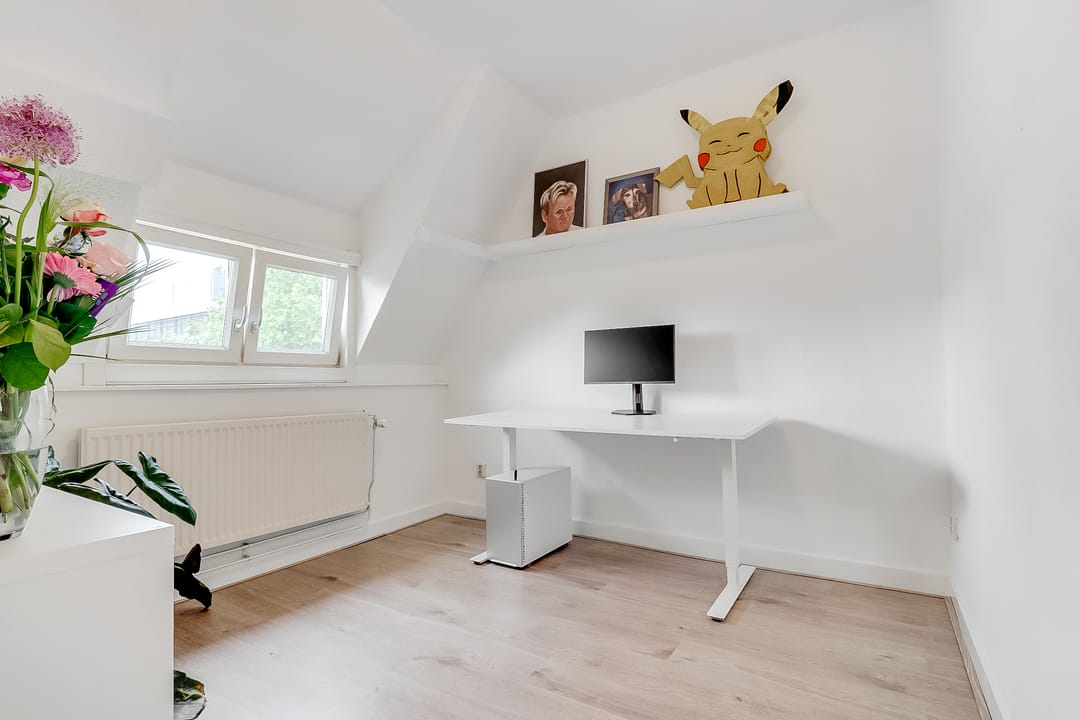 Photo 23 of Bosboomstraat 6-BS