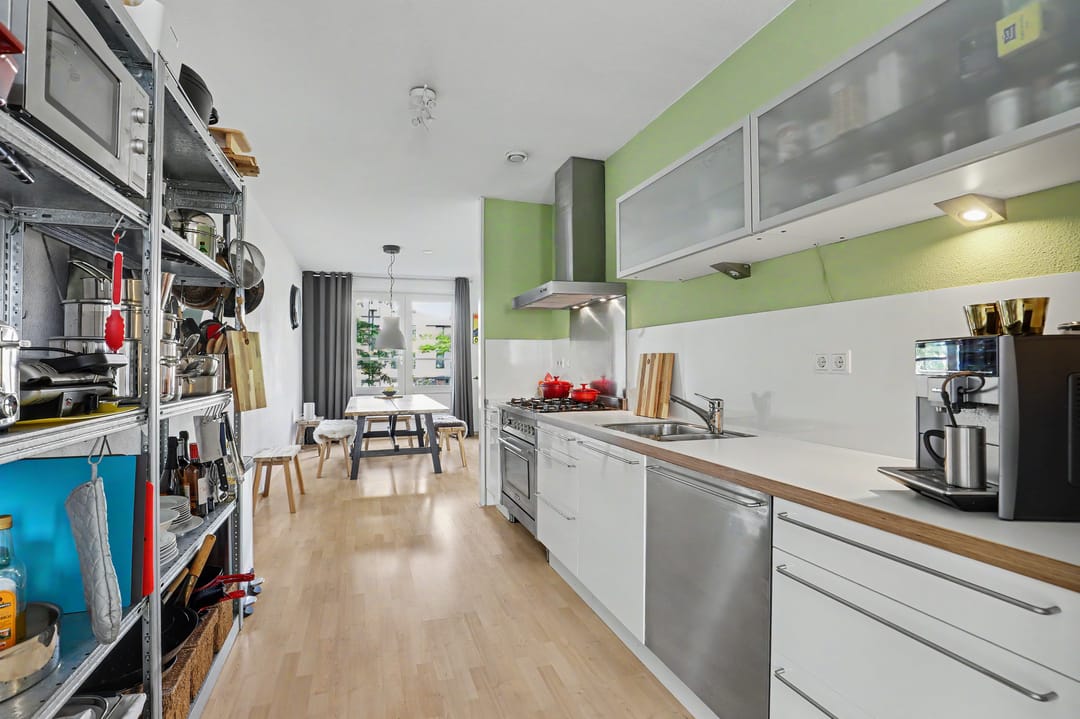 Photo 26 of Avenue Carré 182