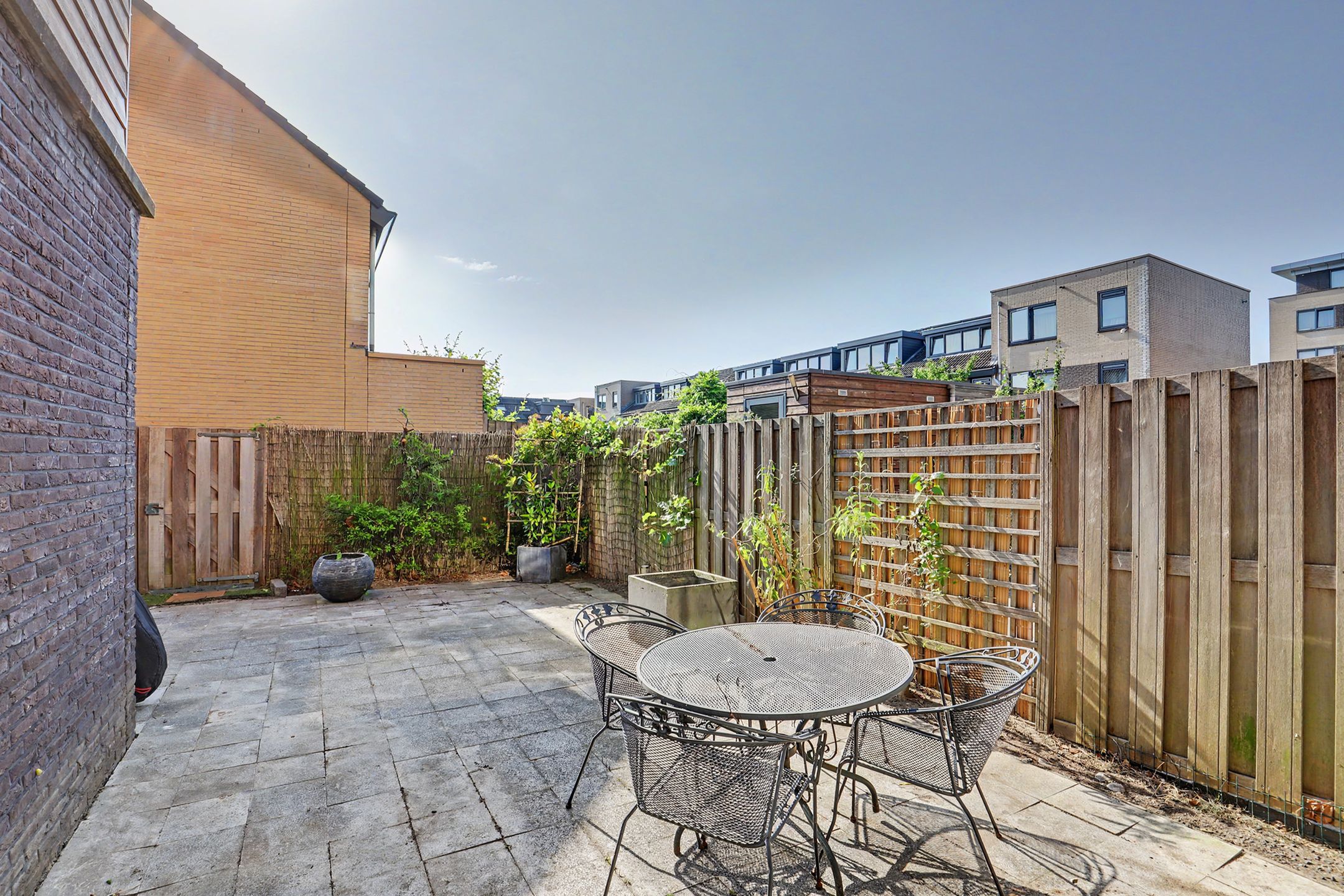 Photo 36 of Avenue Carré 182