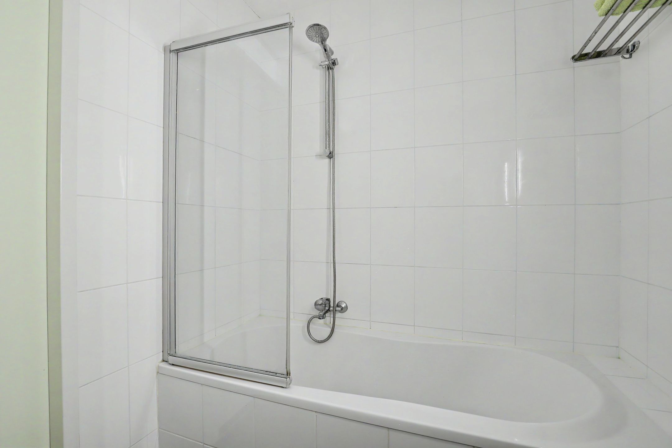 Photo 33 of Avenue Carré 182