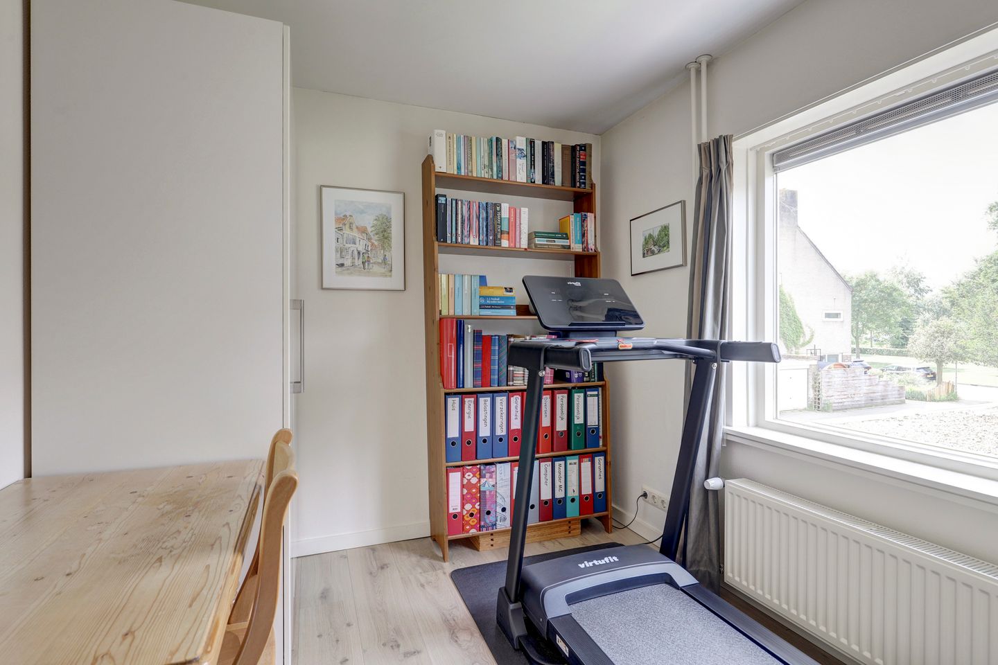 Photo 20 of Mahlerstraat 4