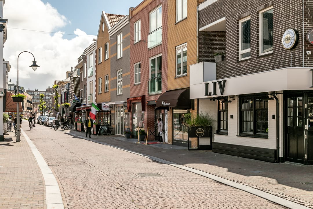 Photo 38 of Dr Smitstraat 5-A