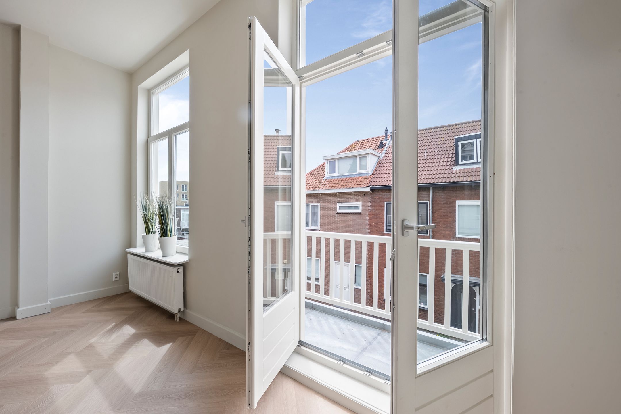 Photo 6 of Dr Smitstraat 5-A