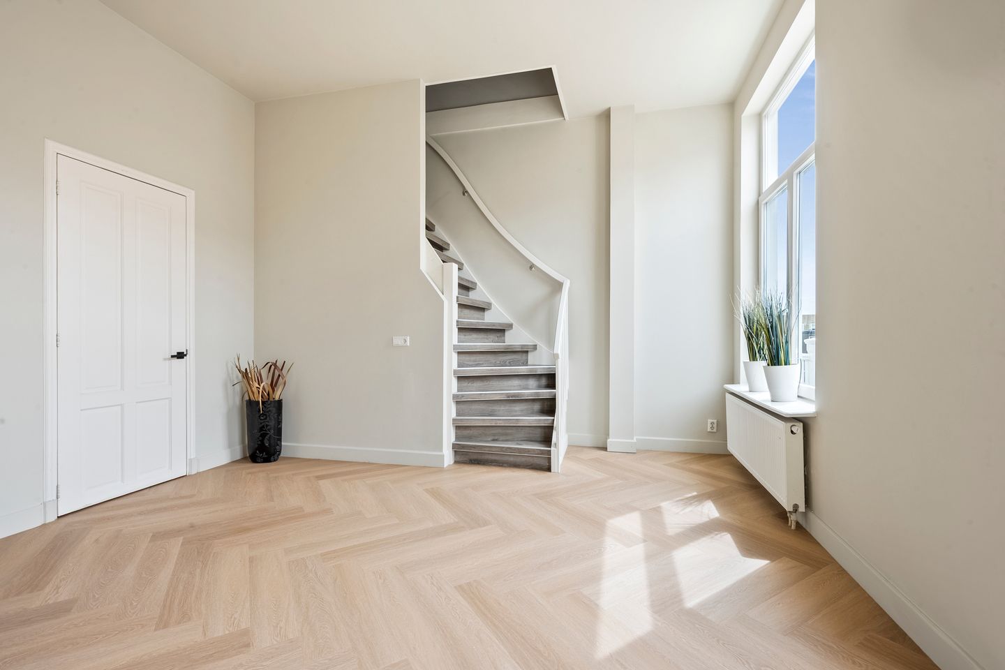 Photo 4 of Dr Smitstraat 5-A