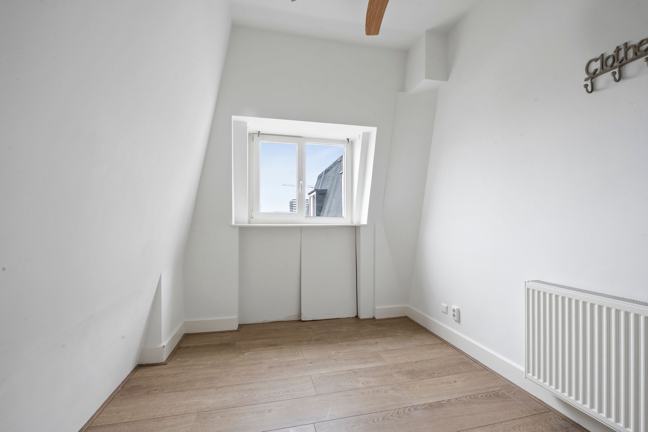 Photo 18 of Dr Smitstraat 5-A