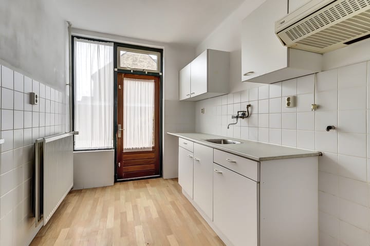 Tussenwoning te koop: Linzen-oord 19, Houten