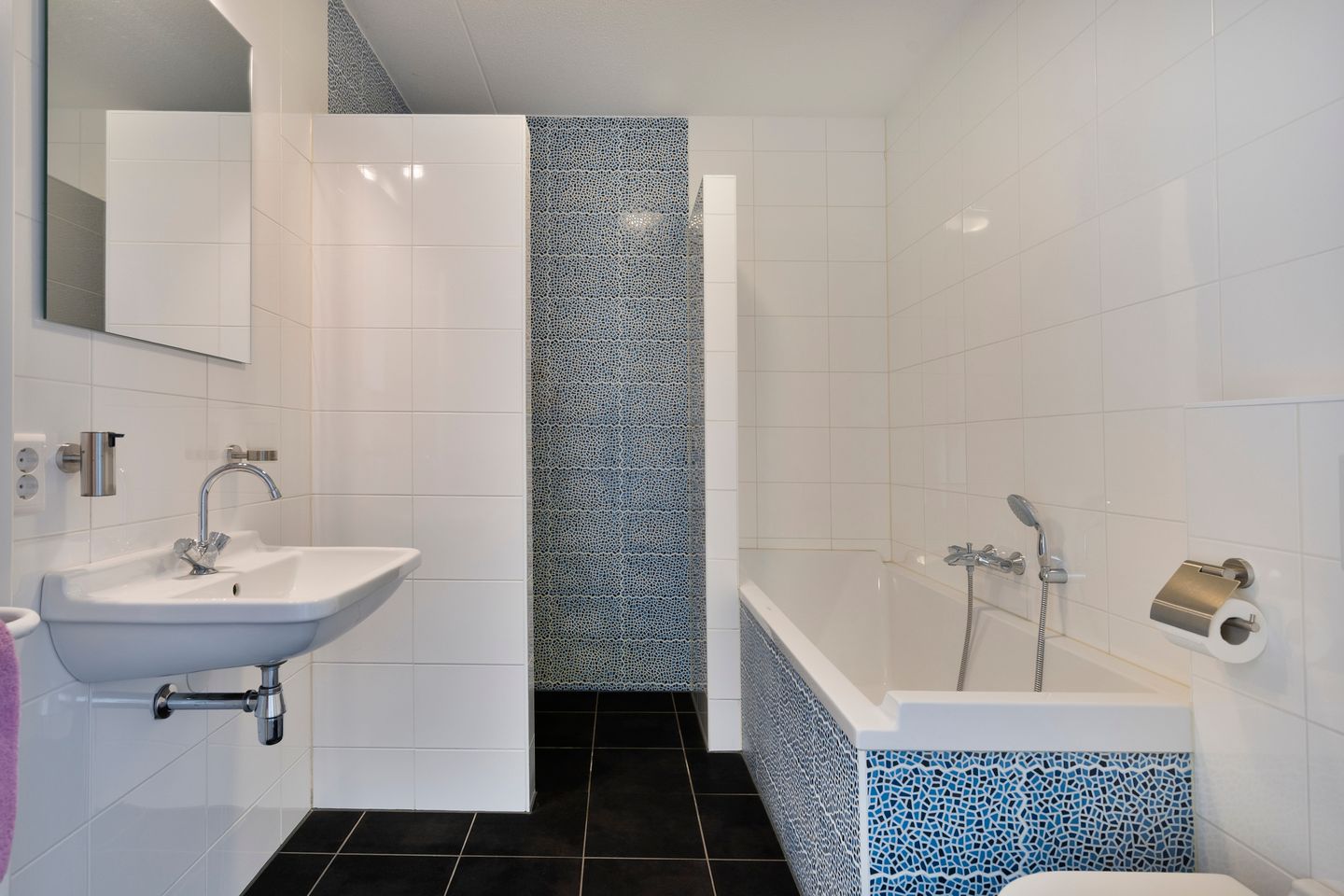 Photo 25 of Hasseltstraat 172
