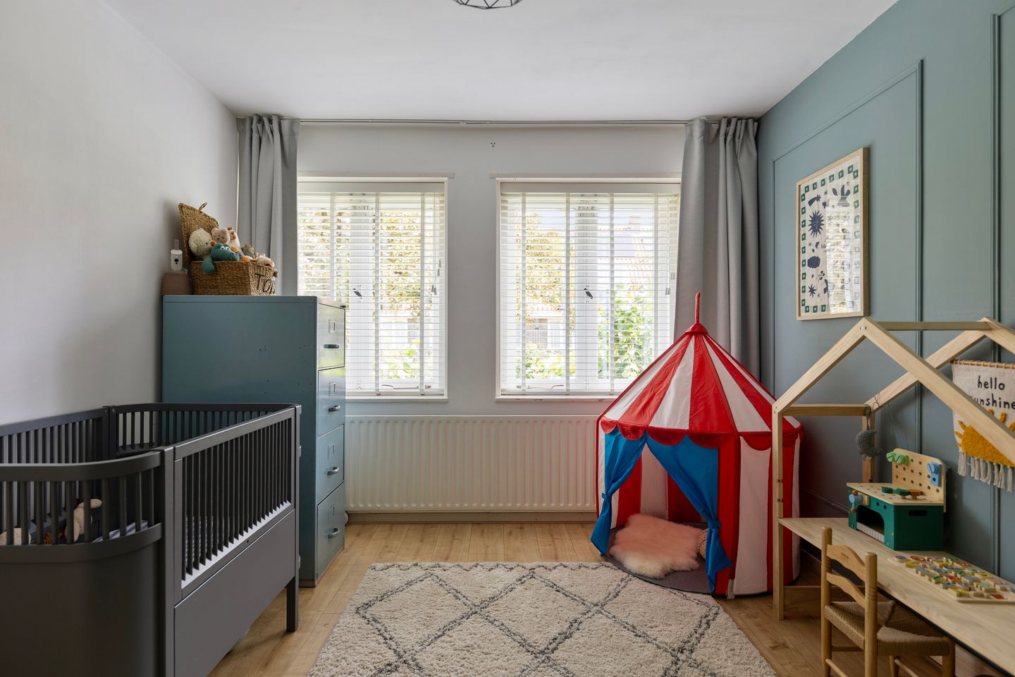 Characteristic Extended Terraced House with Sunny Southwest Garden near Stratum Woods — 19