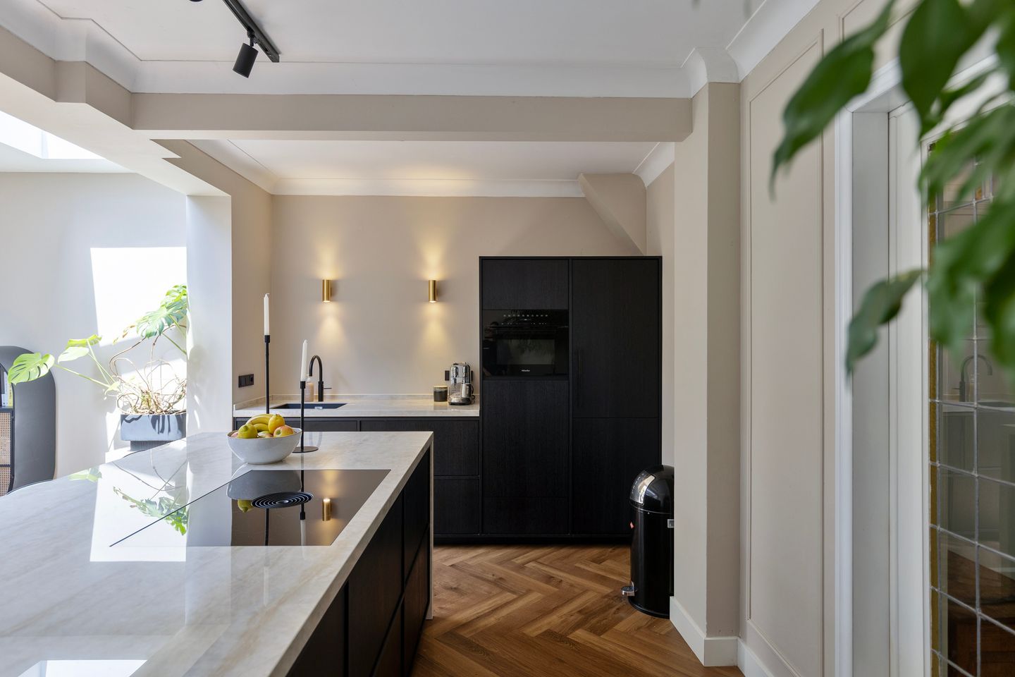 Characteristic Extended Terraced House with Sunny Southwest Garden near Stratum Woods — 10